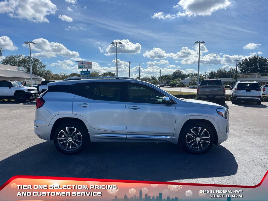 Used 2020 GMC Terrain Denali w/ Denali Premium Package image 8