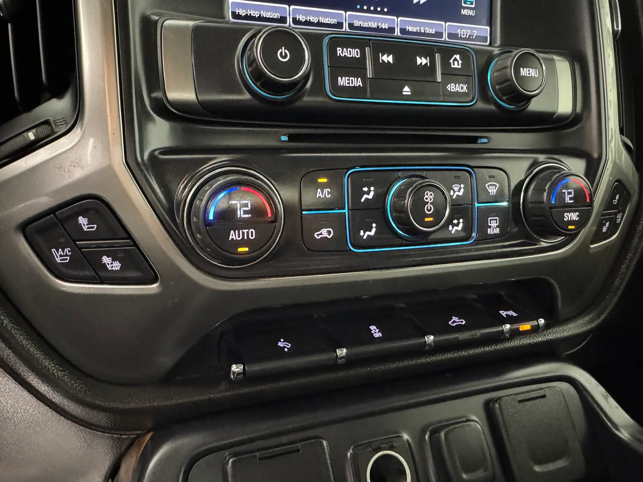 Used 2015 Chevrolet Silverado 1500 LTZ w/ LTZ Plus Package AWD/4WD image 20
