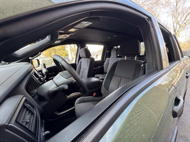 Used 2024 Nissan Titan SV w/ SV Bronze Edition Package image 35