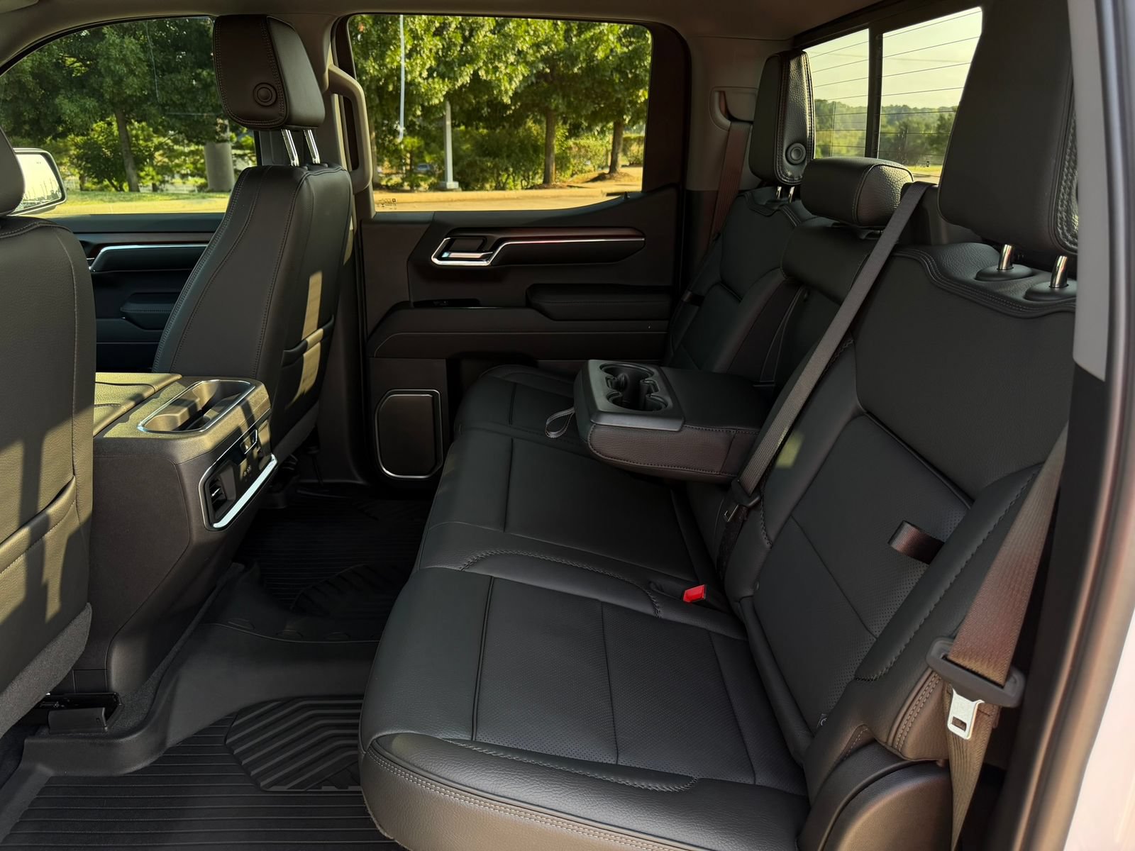 Used 2026 GMC Sierra 1500 Denali w/ Denali Reserve Package AWD/4WD image 30