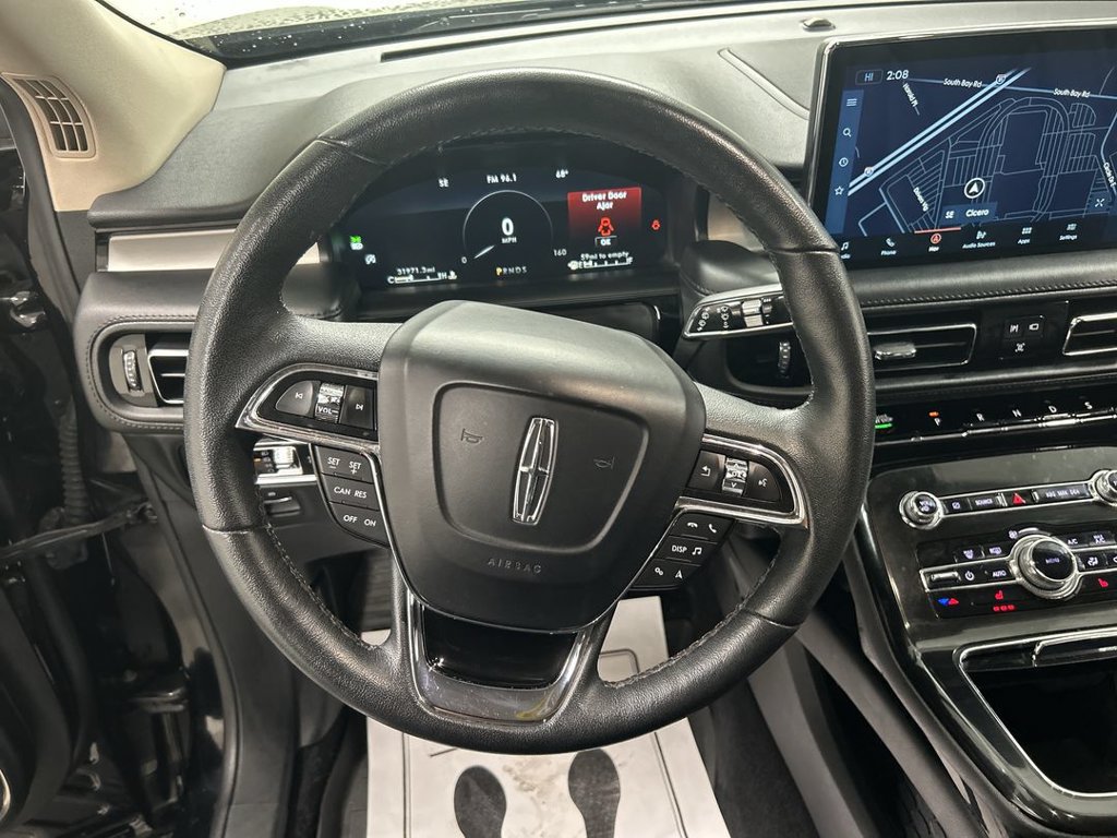 Used 2023 Lincoln Nautilus AWD w/ Premium Package image 4