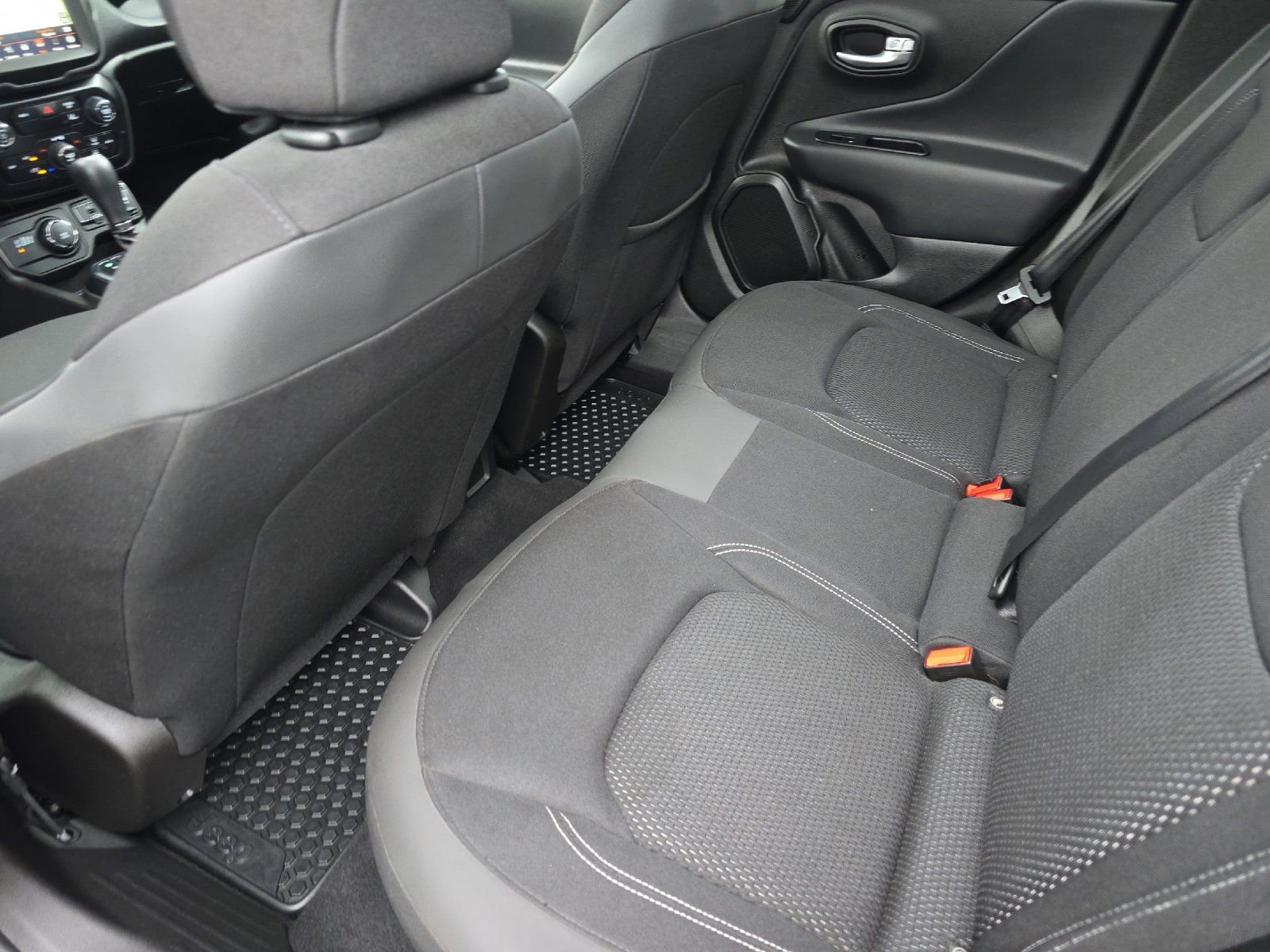 Used 2023 Jeep Renegade Latitude w/ Sun/Sound Group image 12