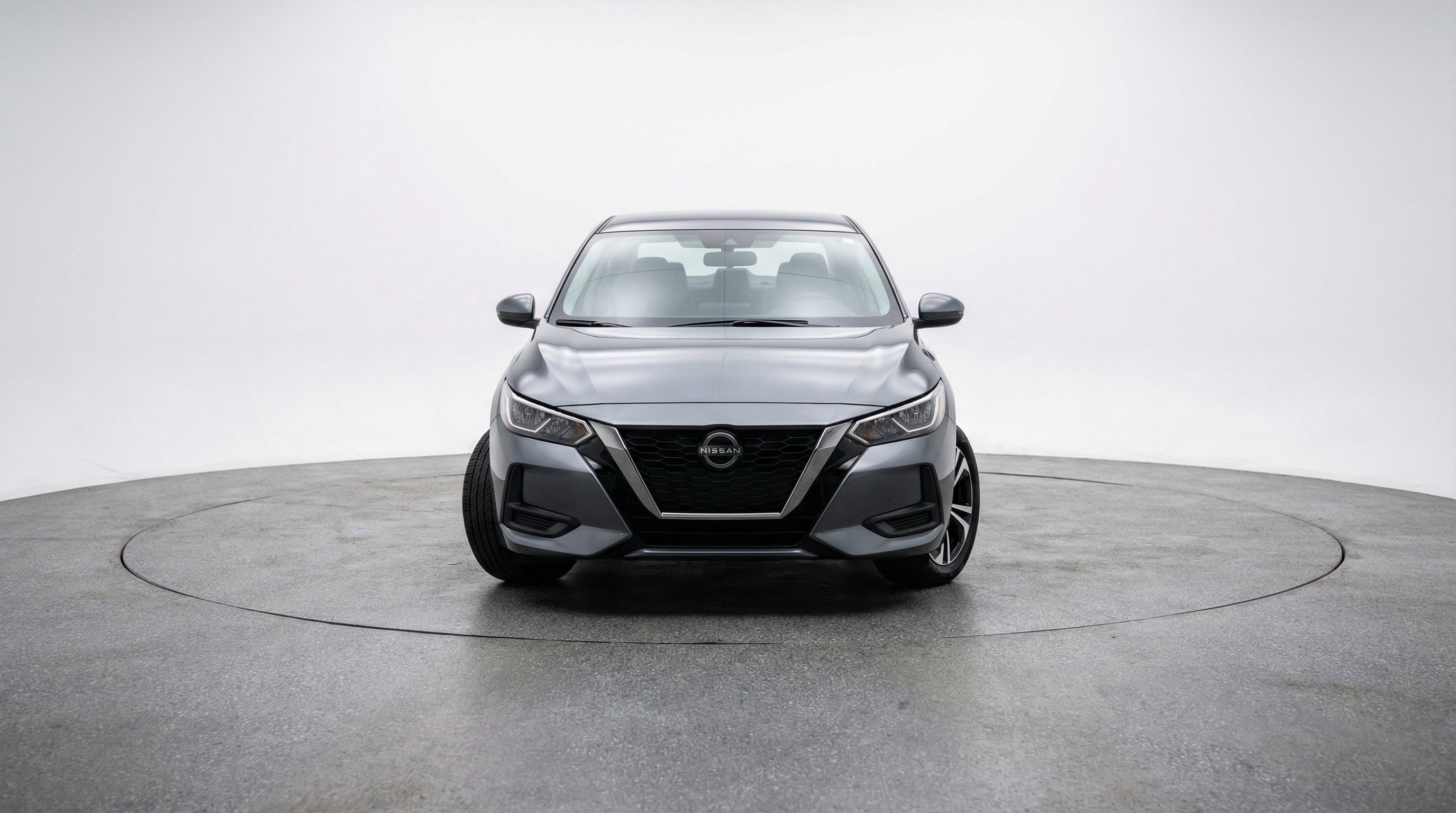 Used 2025 Nissan Sentra SV image 2