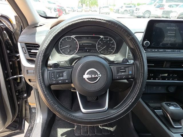 Used 2023 Nissan Rogue SV FWD image 15