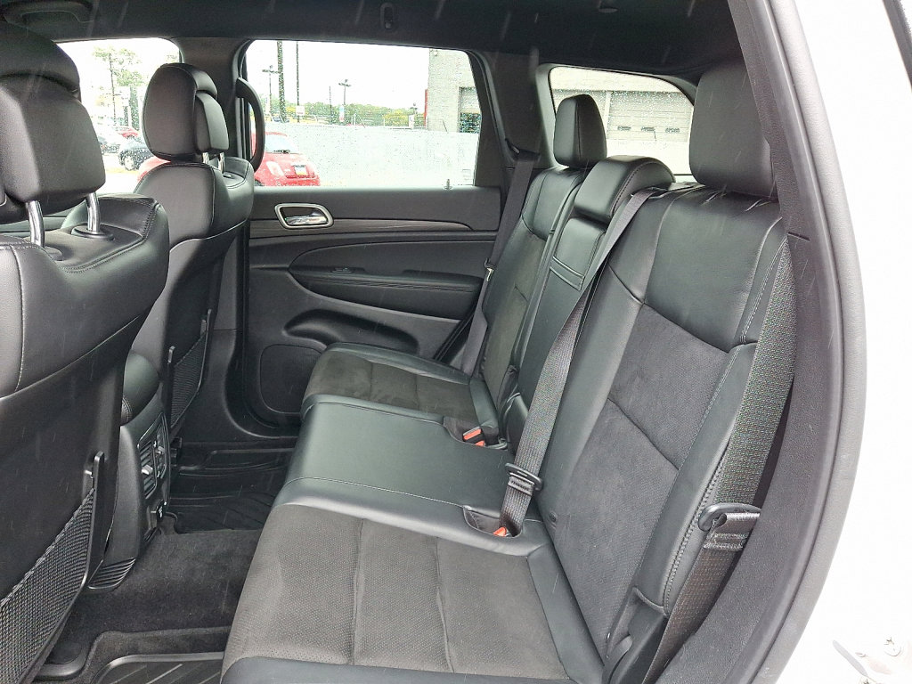 Used 2022 Jeep Grand Cherokee Laredo X image 20