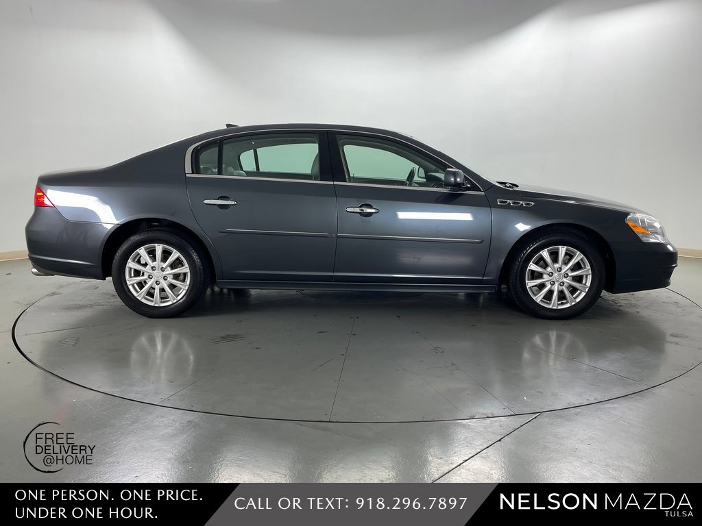 Used 2011 Buick Lucerne CXL image 5