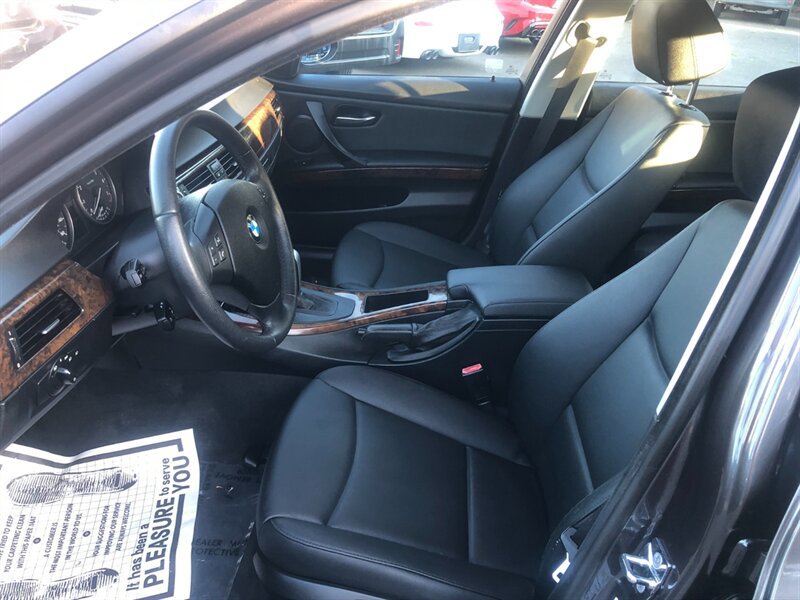 Used 2008 BMW 328i Sedan RWD image 9
