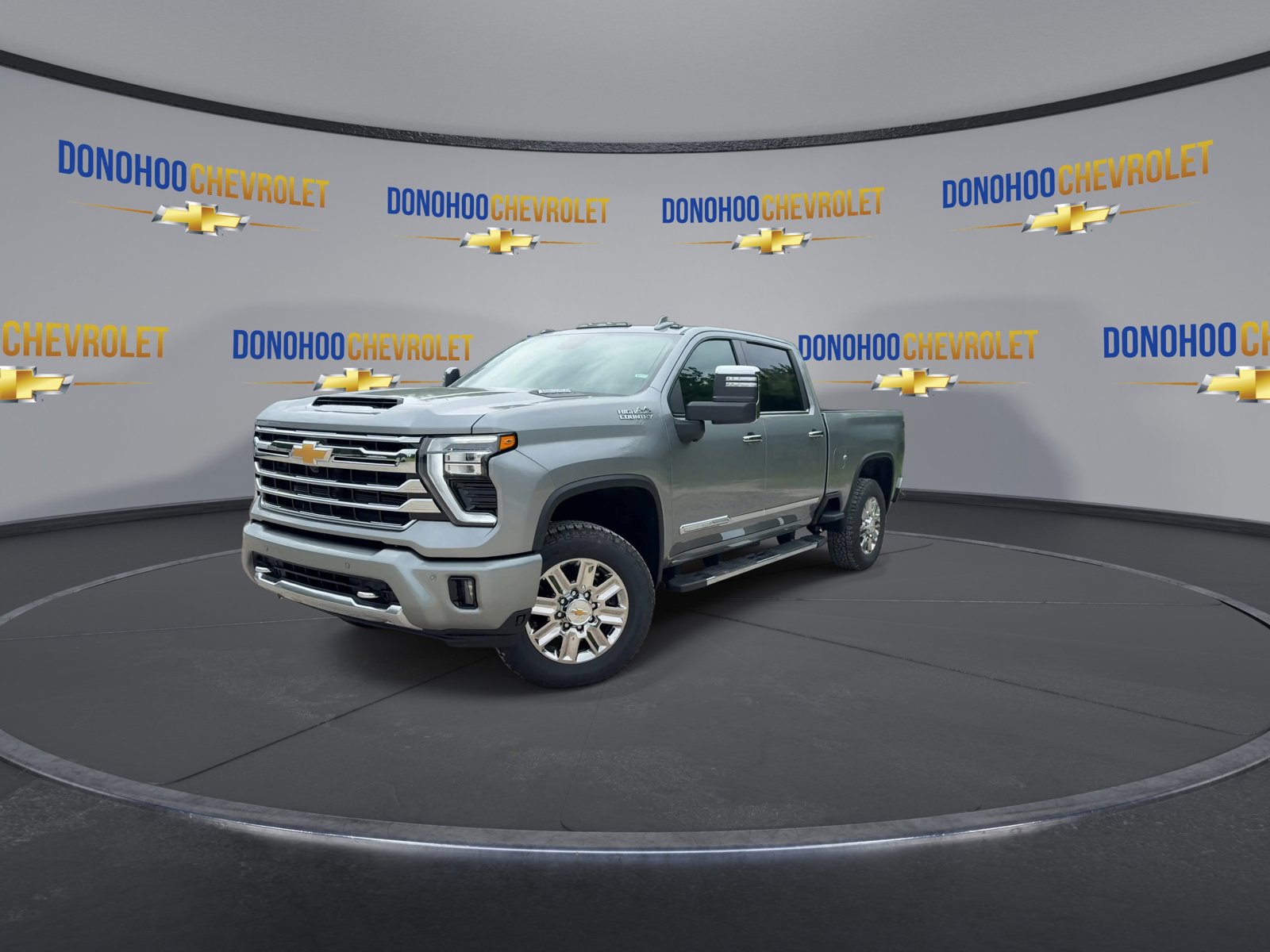 New 2026 Chevrolet Silverado 2500 High Country w/ Z71 Off-Road Package AWD/4WD image 4