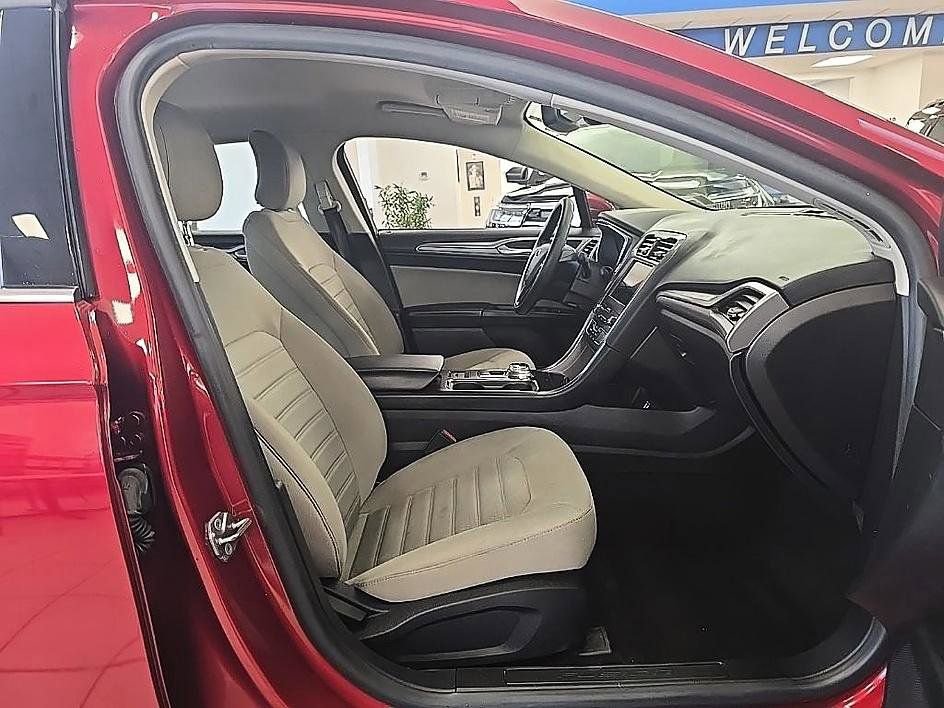 Used 2019 Ford Fusion S image 35