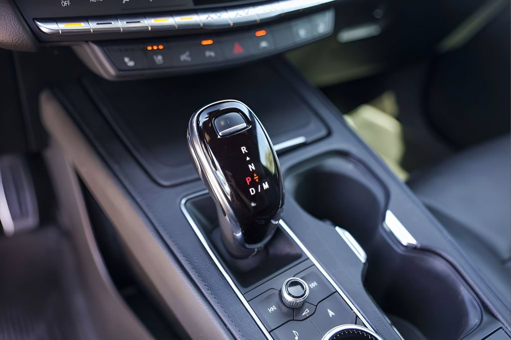 Used 2023 Cadillac XT4 Sport FWD image 19