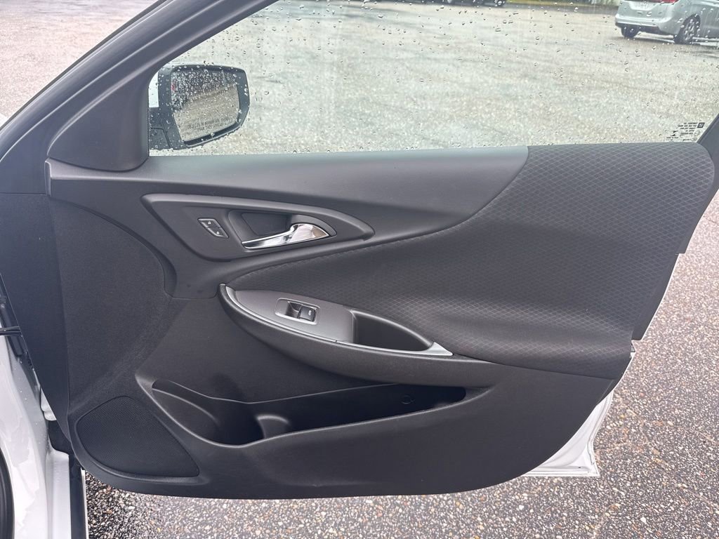 Used 2025 Chevrolet Malibu LT FWD image 23