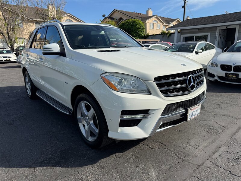 Used 2012 Mercedes-Benz ML 550 4MATIC image 3