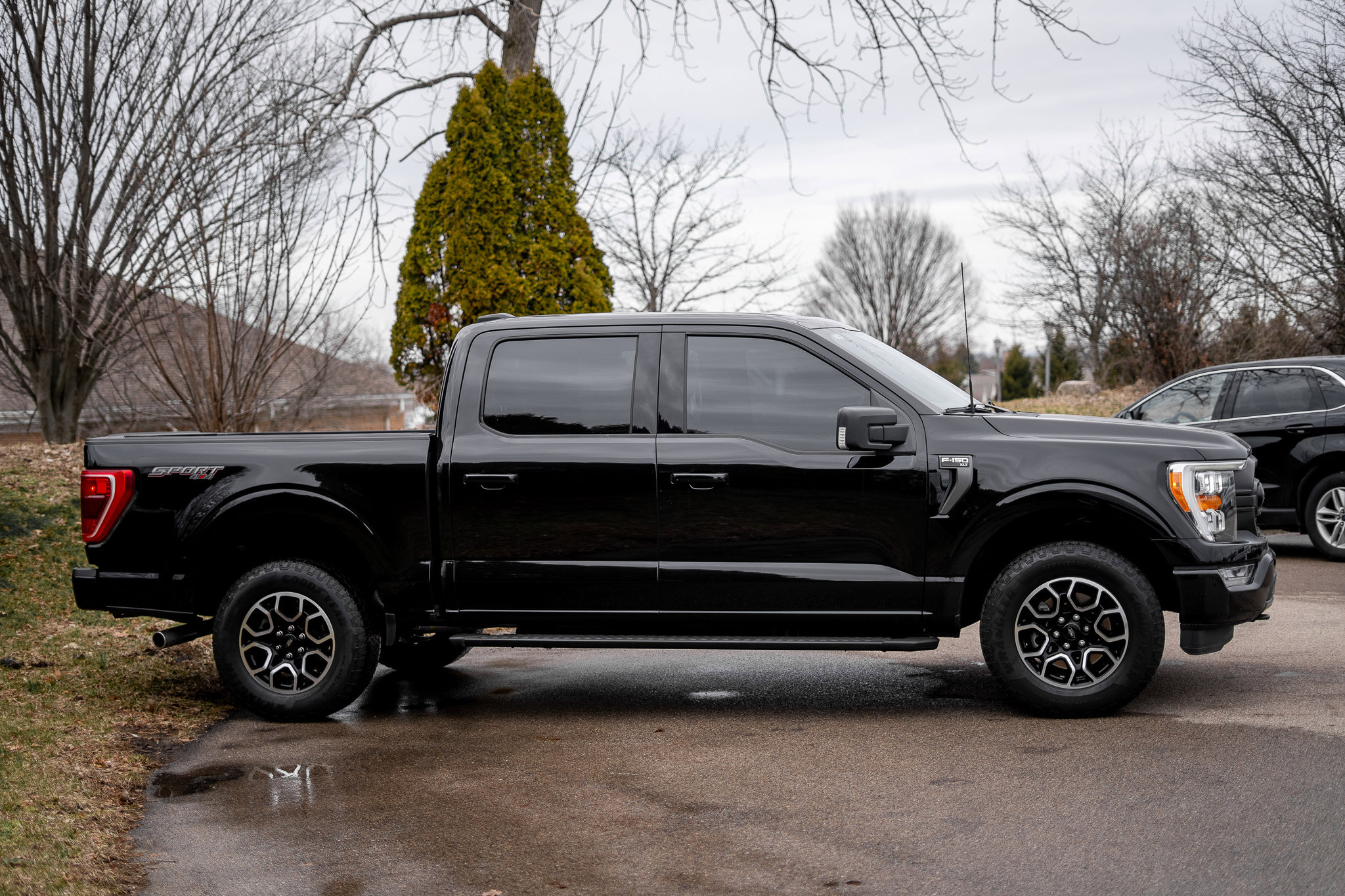 Used 2023 Ford F150 XLT w/ Equipment Group 302A High image 4