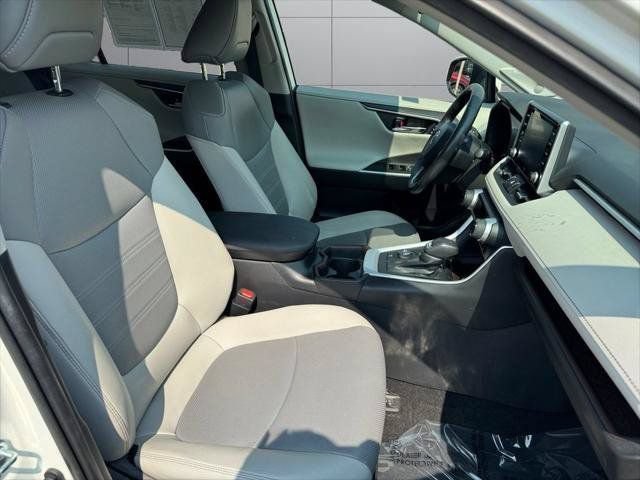 Certified 2021 Toyota RAV4 Limited AWD/4WD image 79
