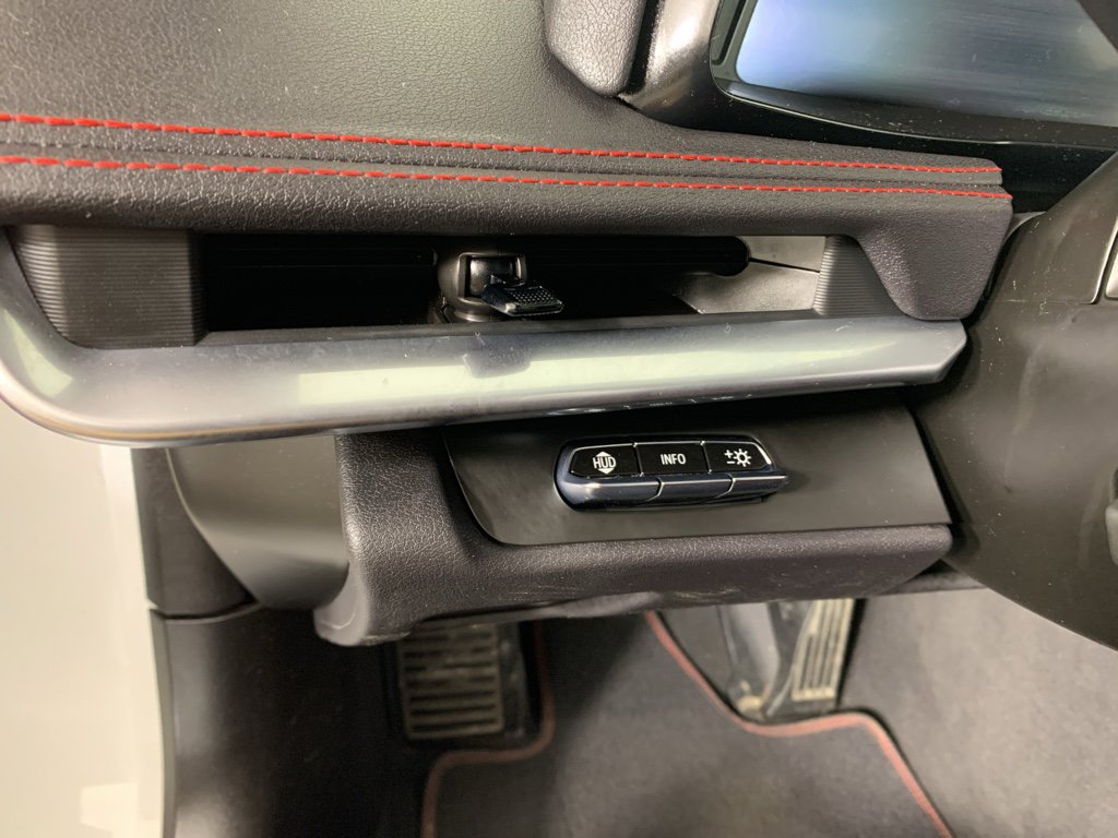 Used 2021 Chevrolet Corvette Stingray Preferred Conv w/ Z51 Performance Package image 17