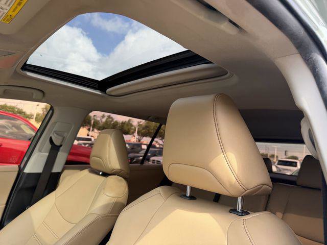 Certified 2019 Toyota RAV4 XLE Premium FWD image 19