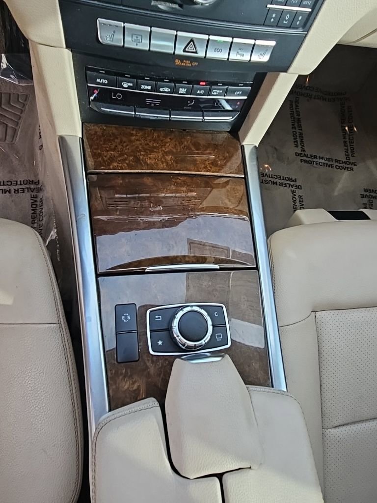 Used 2016 Mercedes-Benz E 350 Sedan image 19