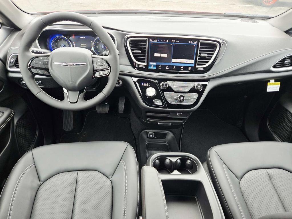 New 2026 Chrysler Pacifica Select image 9