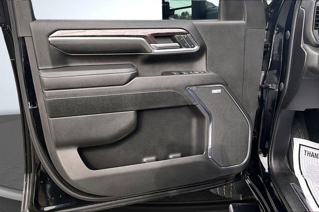 Used 2024 Chevrolet Silverado 2500 LTZ w/ LTZ Premium Package image 21