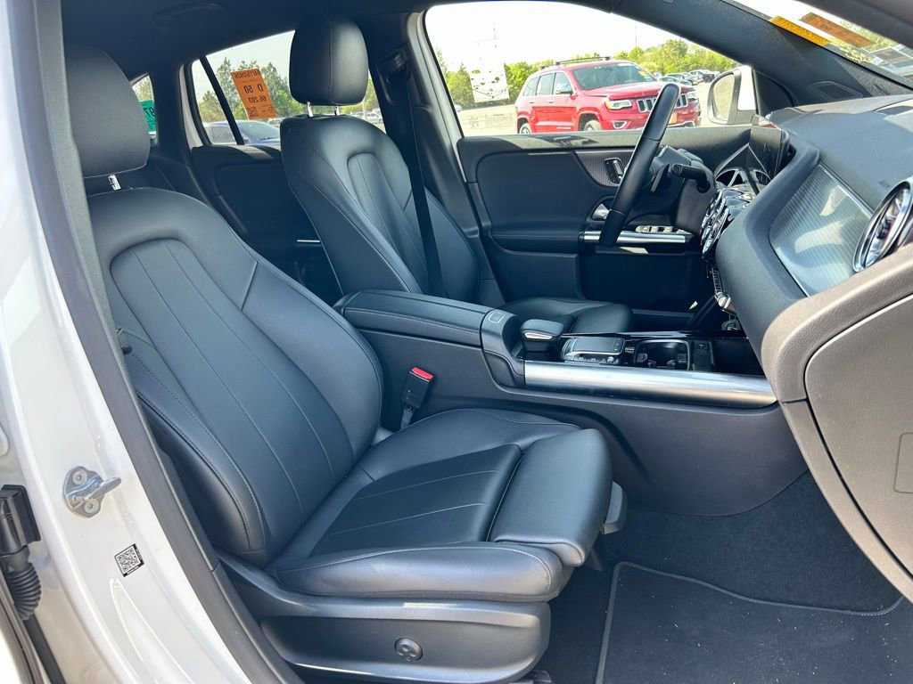 Used 2023 Mercedes-Benz GLA 250 w/ Premium Package image 12