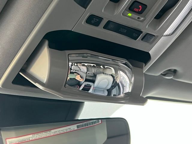 Certified 2024 Toyota Highlander XLE image 35