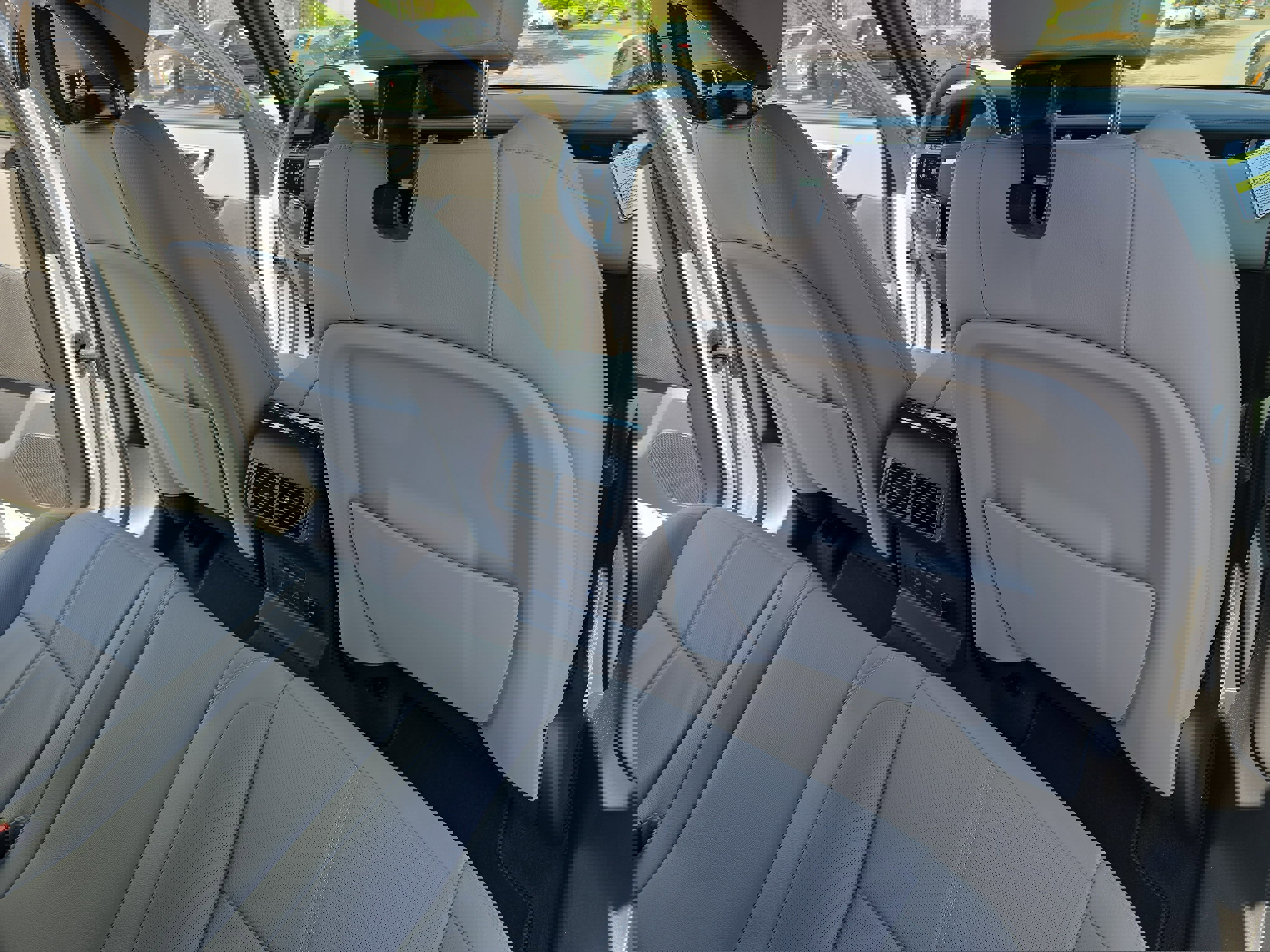 New 2026 Land Rover Range Rover Velar Dynamic SE AWD/4WD image 11