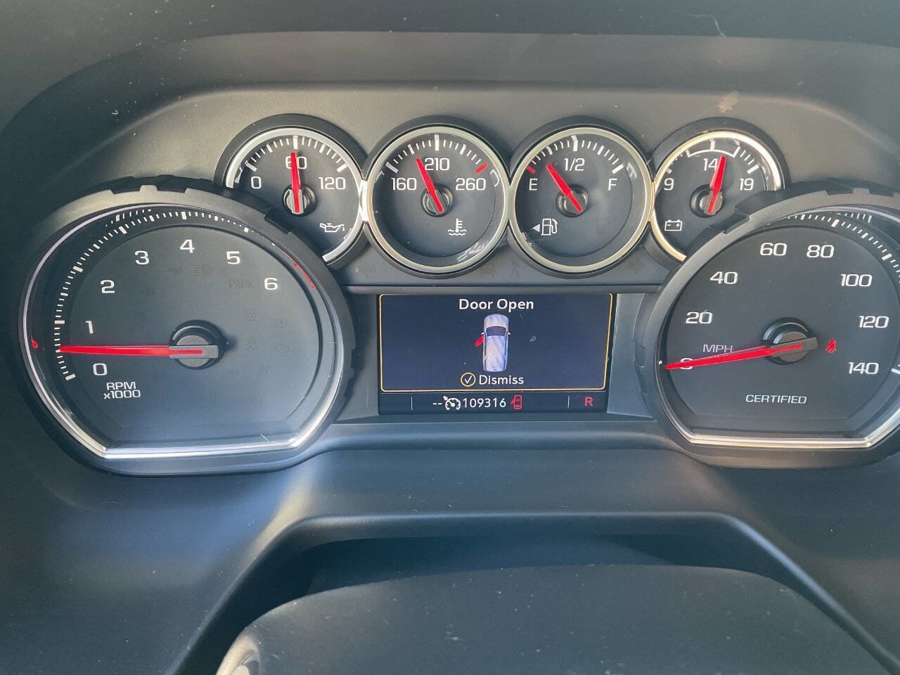 Used 2021 Chevrolet Tahoe 2WD w/ 1FL Safety Package image 19