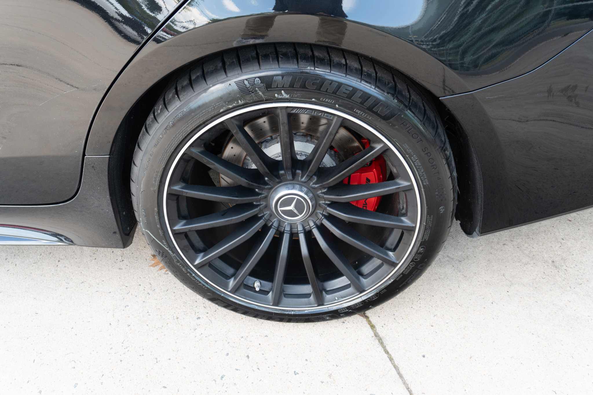 Used 2021 Mercedes-Benz AMG GT 63 image 9