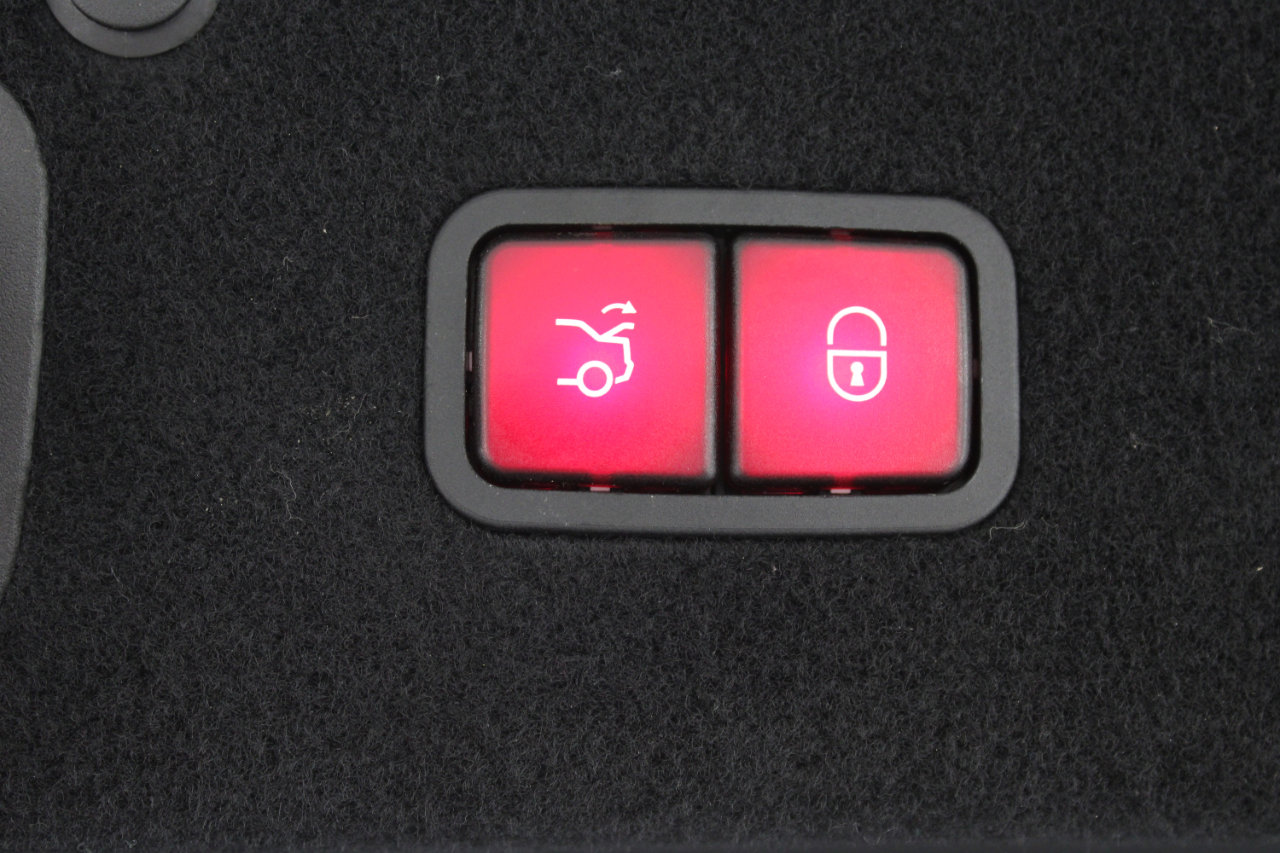 Used 2015 Mercedes-Benz S 550 Sedan image 76