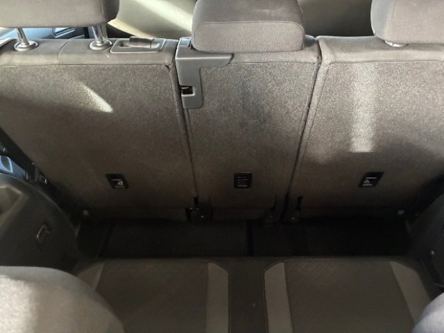 Used 2020 Volkswagen Tiguan S image 15