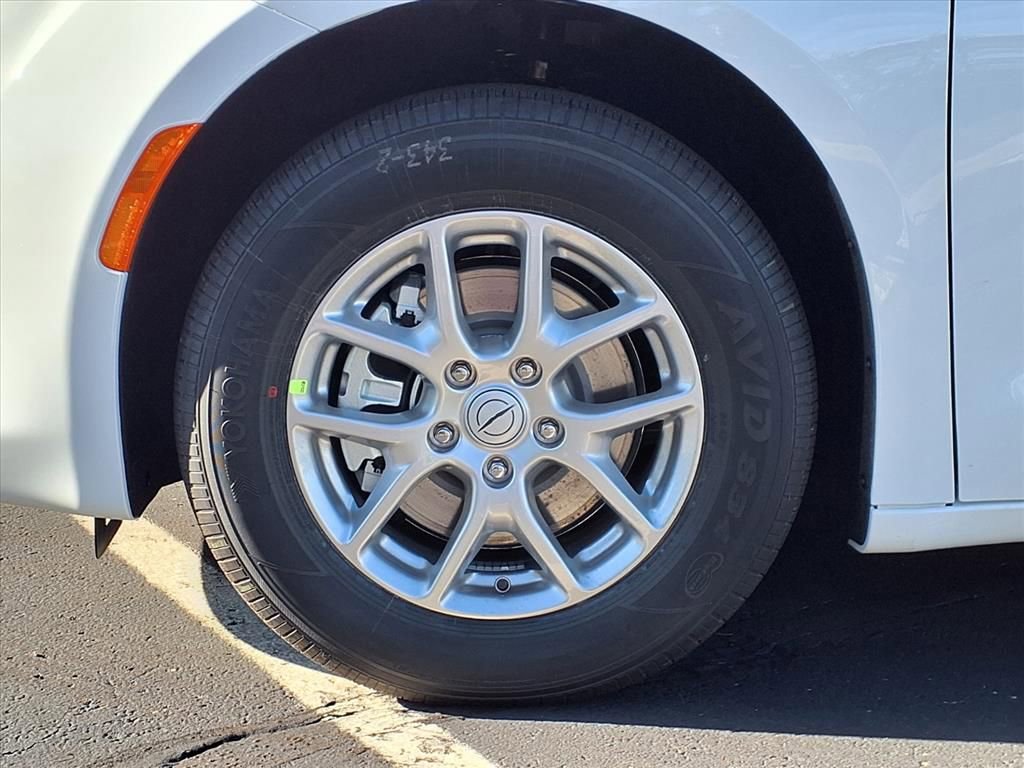 New 2026 Chrysler Voyager LX image 22
