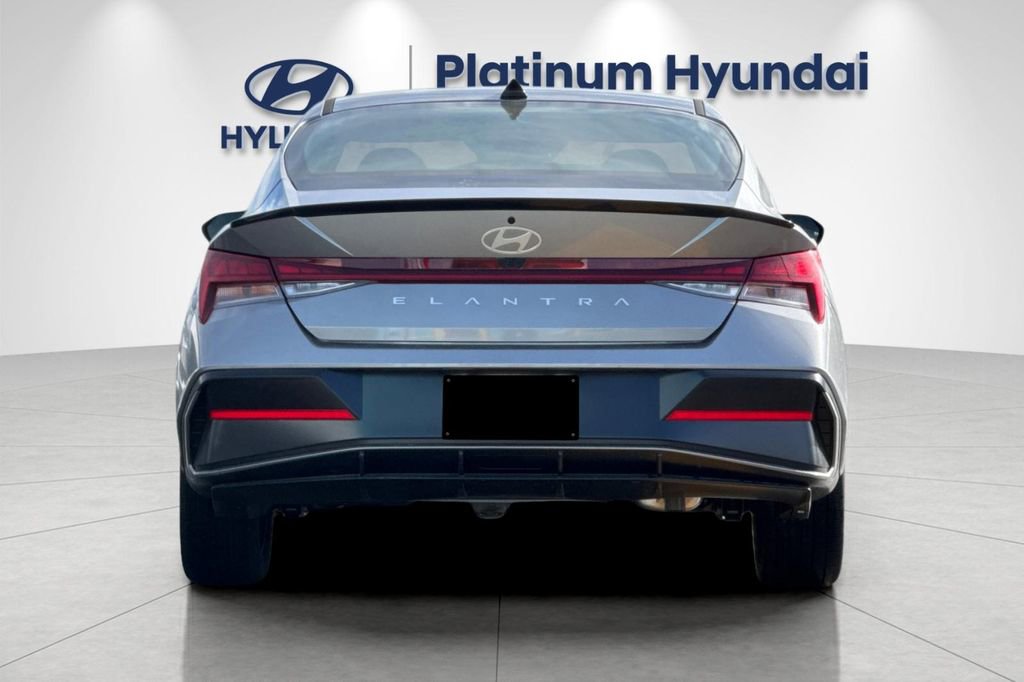 New 2026 Hyundai Elantra SEL Sport Premium FWD image 5