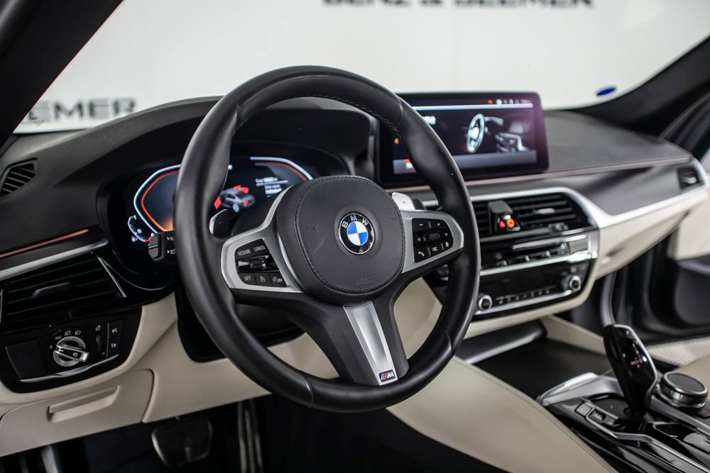 Used 2023 BMW 540i w/ M Sport Package image 25