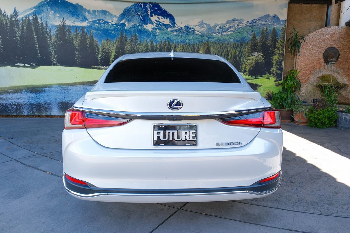 Used 2021 Lexus ES 300h w/ Premium Package FWD image 5