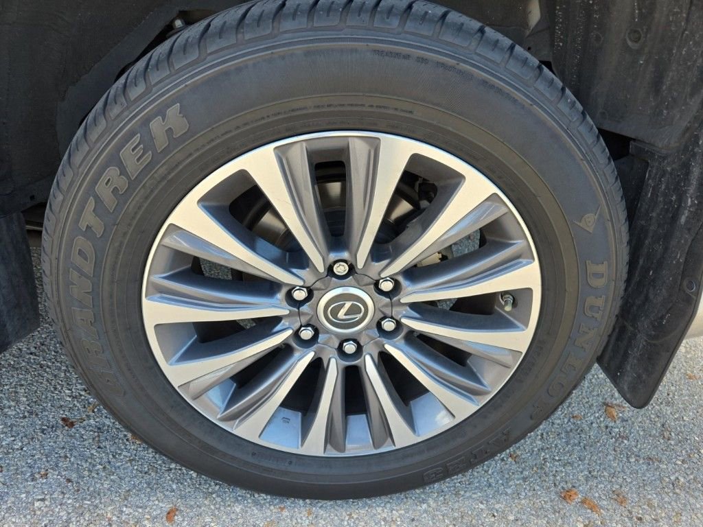 Used 2023 Lexus GX 460 Luxury w/ Accessory Package image 6