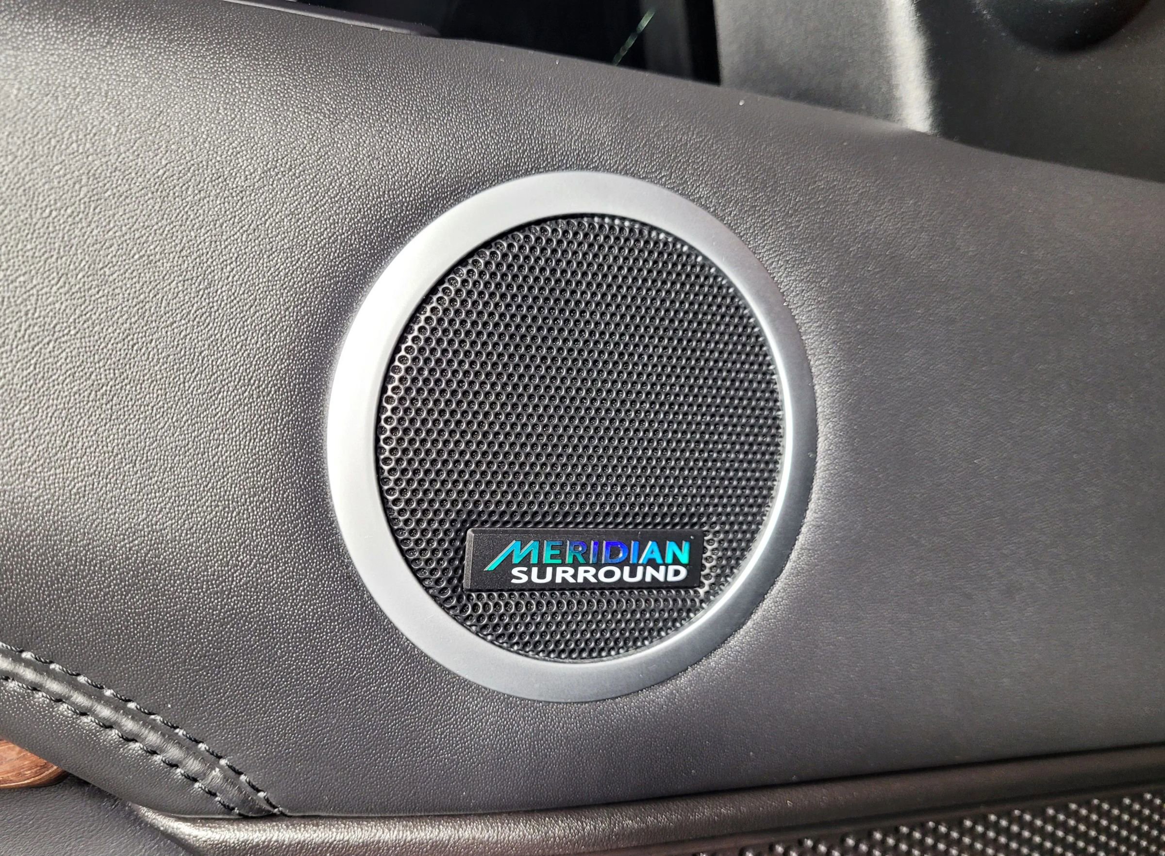 Used 2018 Land Rover Discovery HSE Luxury image 22