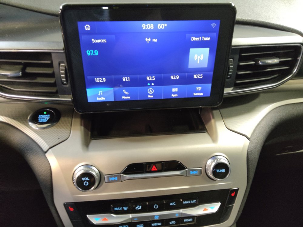Used 2021 Ford Explorer XLT w/ Equipment Group 202A RWD image 25
