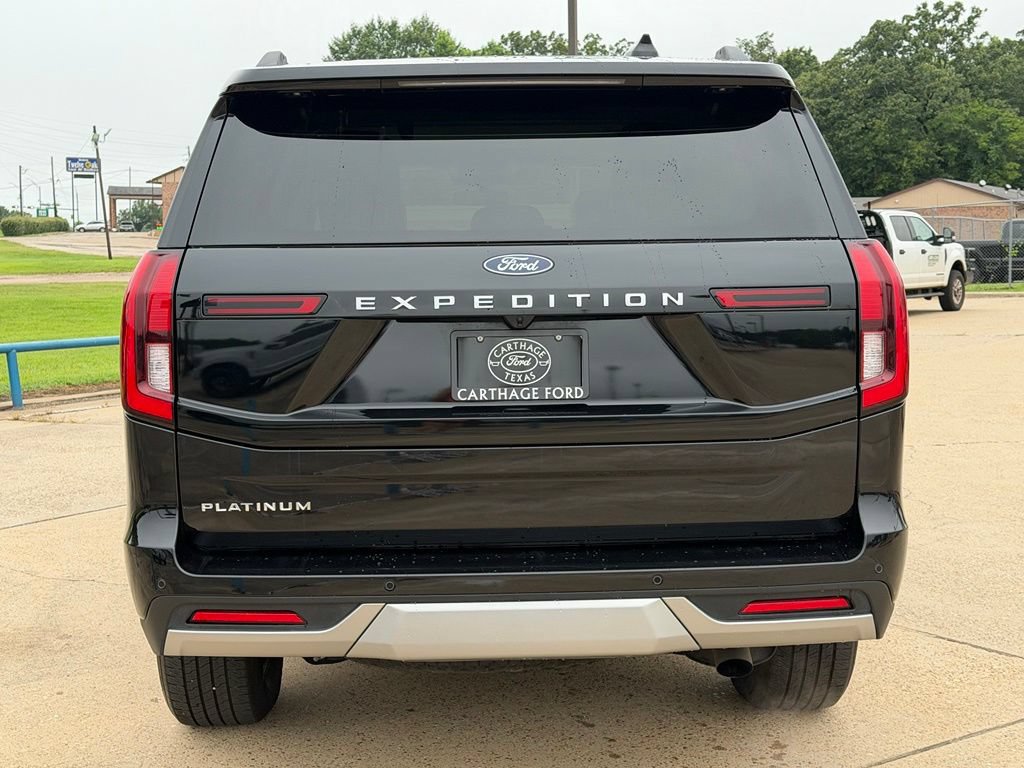 Used 2025 Ford Expedition Platinum AWD/4WD image 4