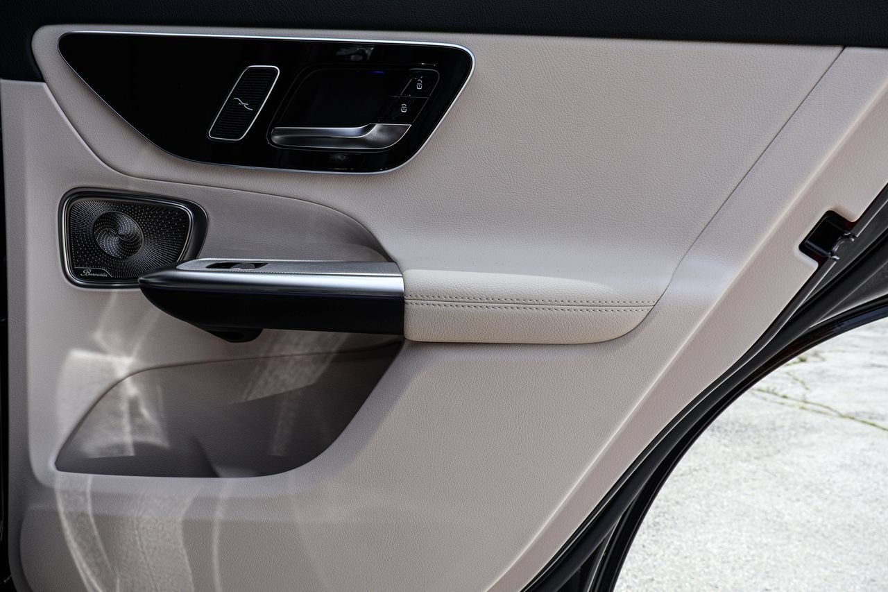 New 2026 Mercedes-Benz GLC 300 4MATIC image 36