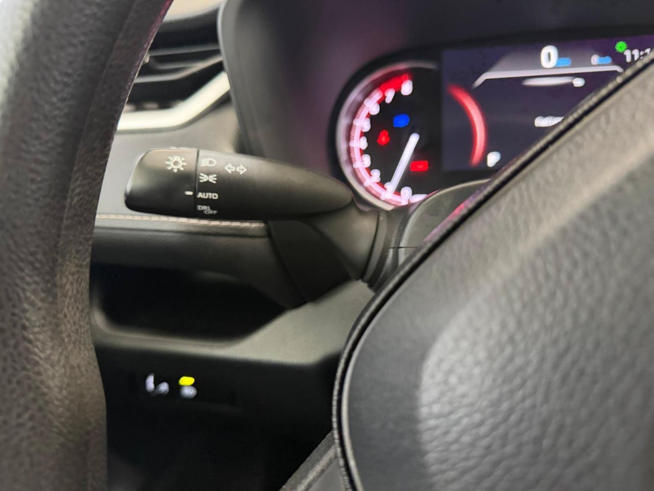 Used 2023 Toyota RAV4 XLE AWD/4WD image 33