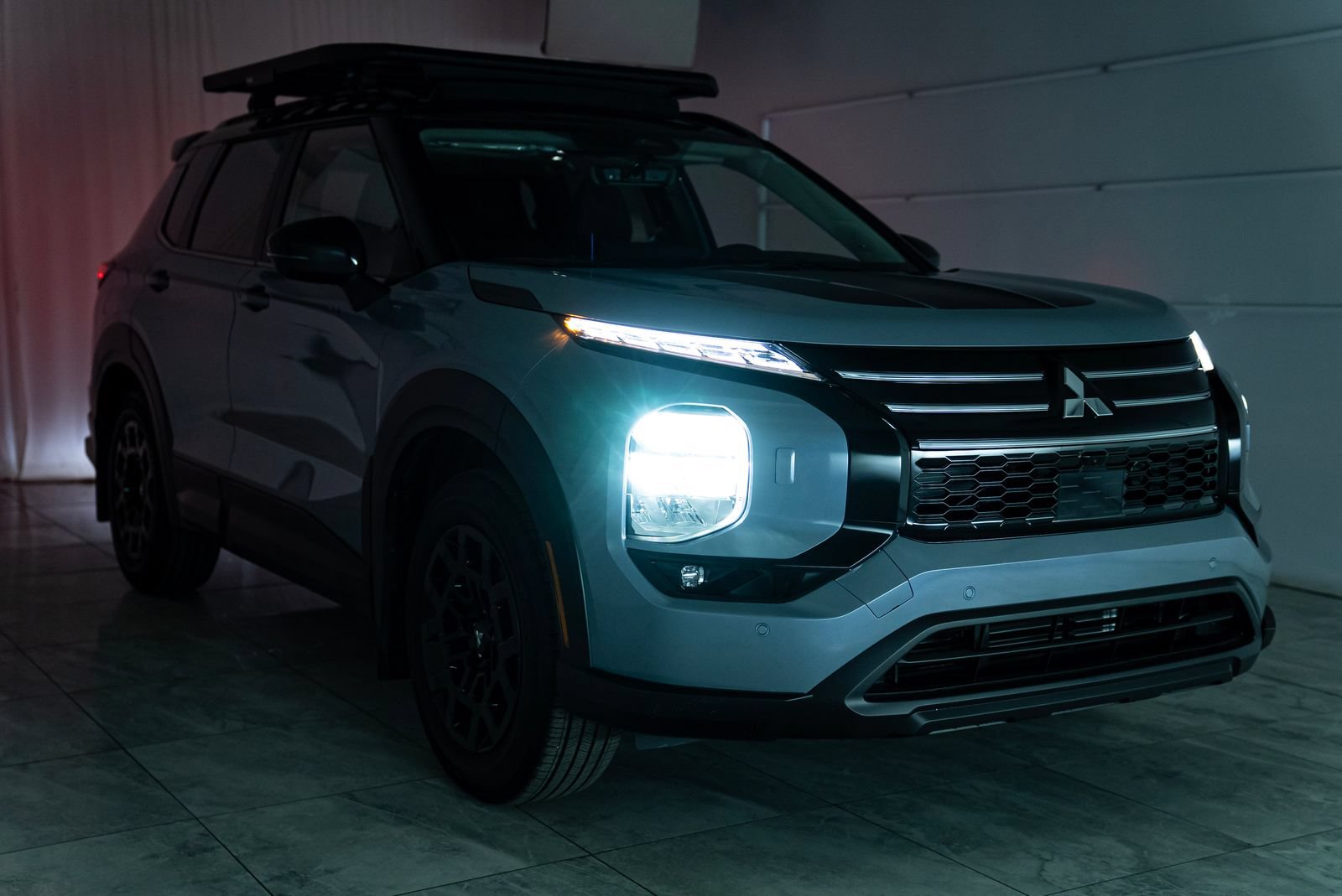 Used 2025 Mitsubishi Outlander AWD image 22