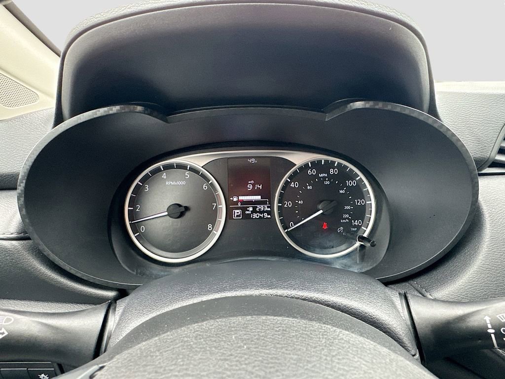 Used 2024 Nissan Versa S w/ Trunk Package image 11