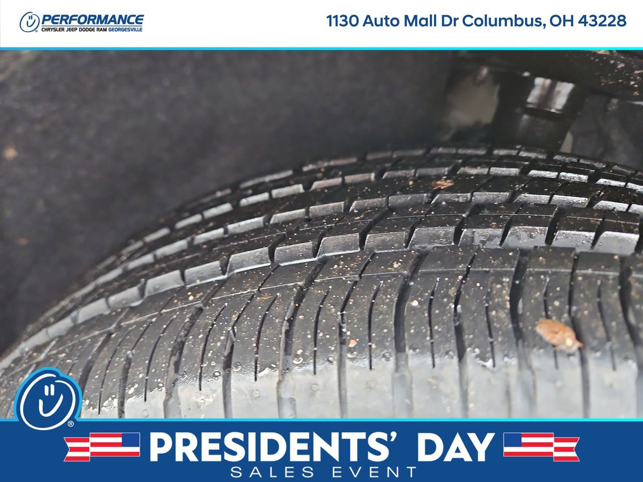 New 2026 Chrysler Pacifica Select image 10