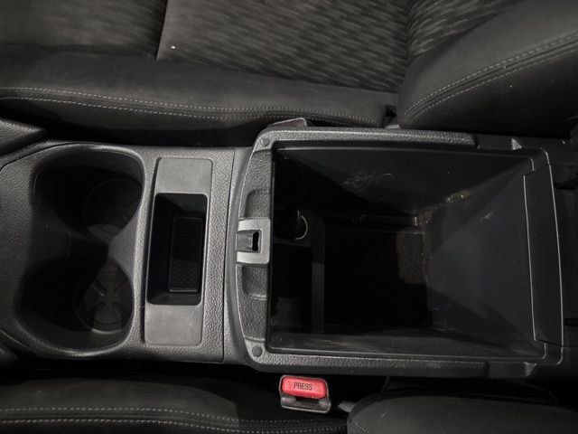 Used 2017 Nissan Rogue S image 25