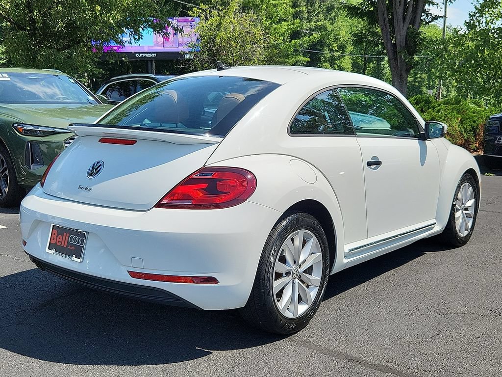 Used 2017 Volkswagen Beetle 1.8T Classic FWD image 12