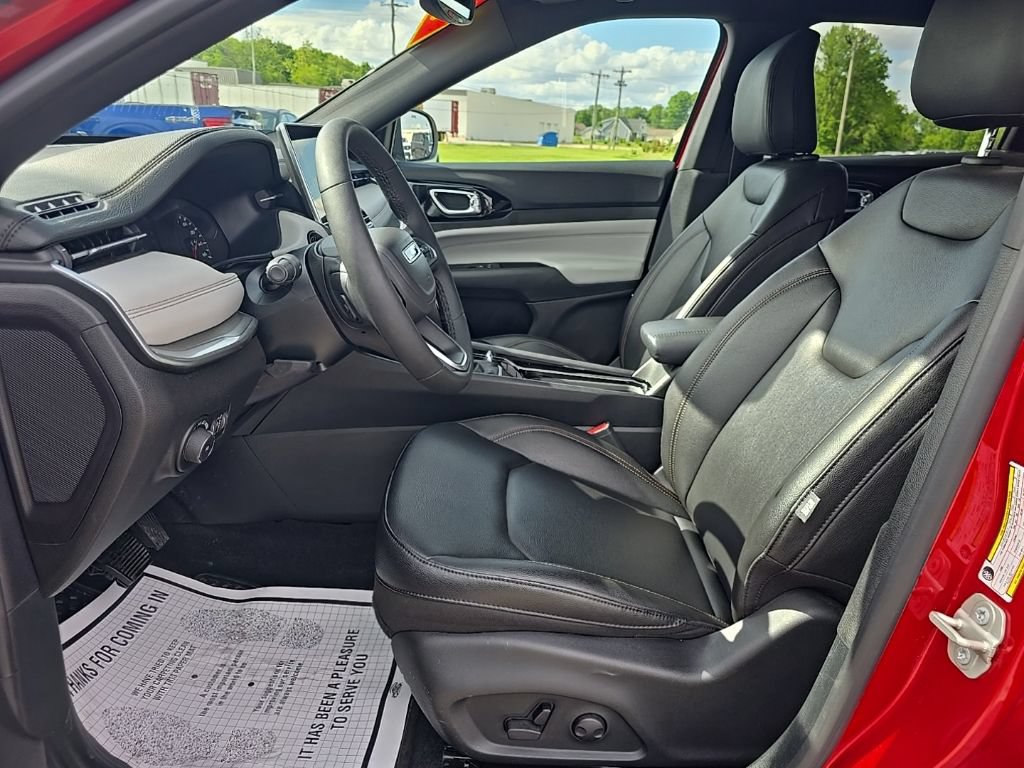 Certified 2024 Jeep Compass Limited AWD/4WD image 13