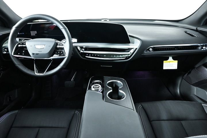 New 2025 Cadillac Lyriq Luxury image 20