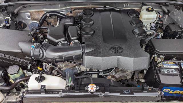 Used 2020 Toyota 4Runner SR5 Premium AWD/4WD image 30