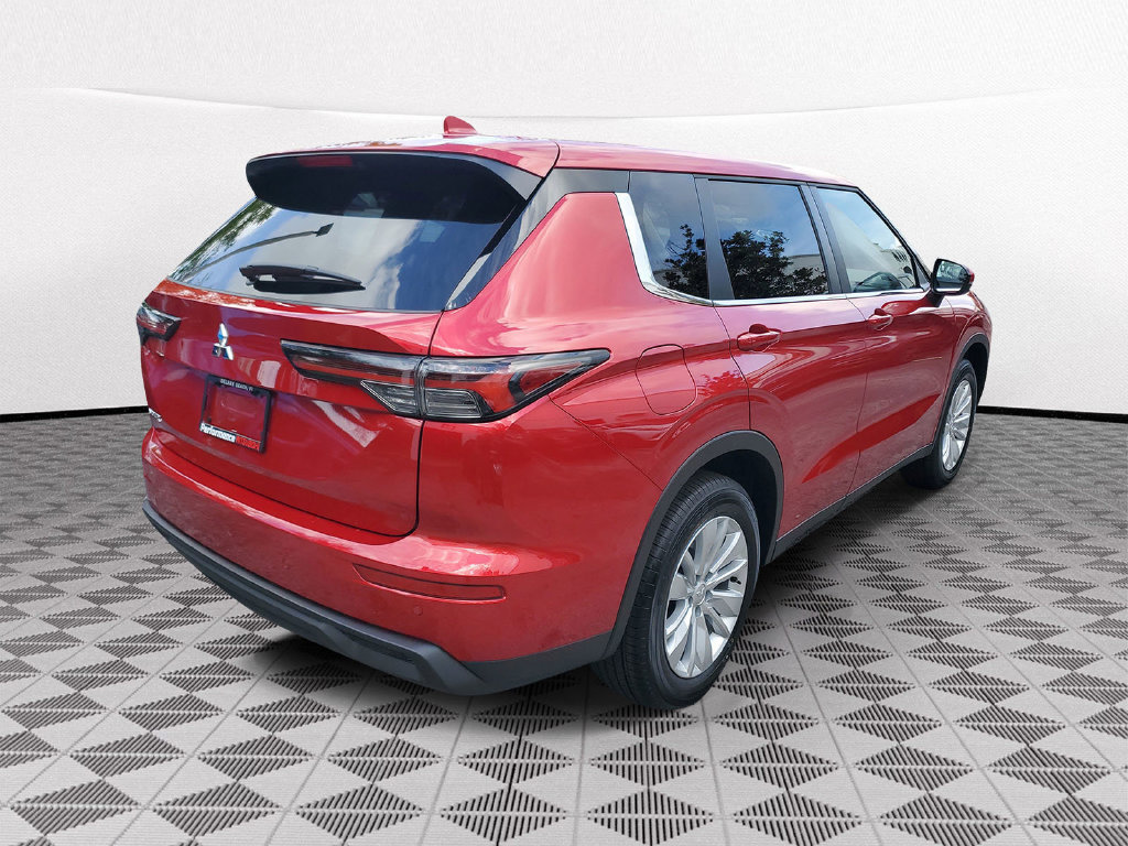New 2026 Mitsubishi Outlander ES FWD image 6