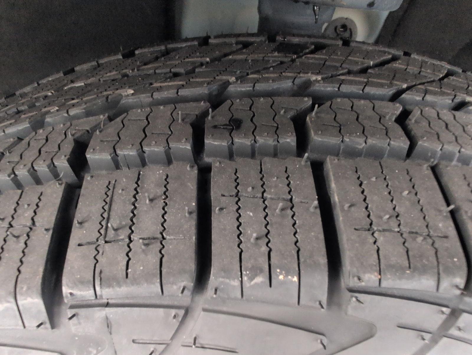 Used 2023 Chevrolet Traverse LT w/ LPO, Floor Liner Package AWD/4WD image 4